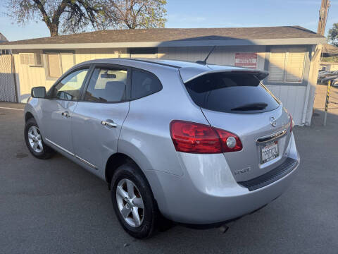 2012 Nissan Rogue S