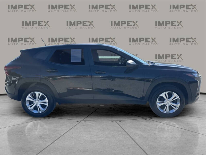 2024 Chevrolet Trax LS