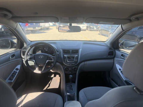 2017 Hyundai Accent SE