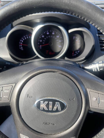 2013 Kia Soul +