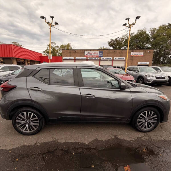 2021 Nissan Kicks SV