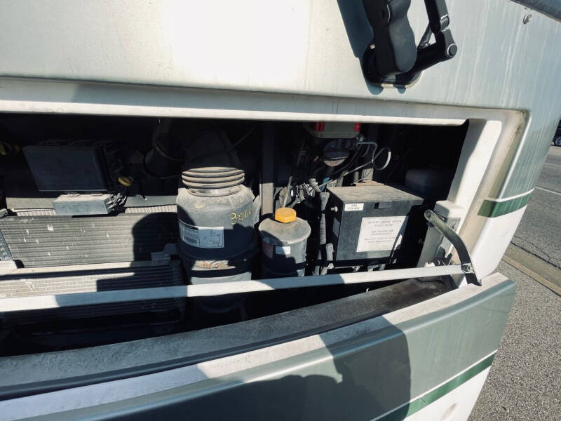 2002 Fleetwood RV 37U