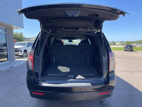 2023 Chevrolet Suburban RST