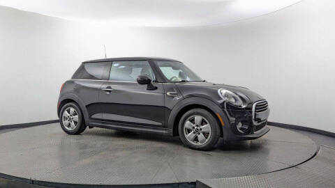 2016 MINI Hardtop 2 Door Cooper