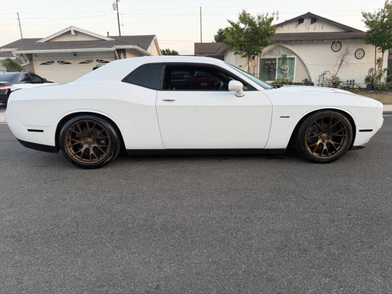 2015 Dodge Challenger R/T Shaker