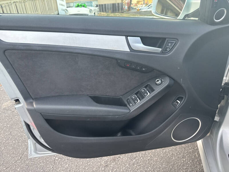 2013 Audi A4 2.0T quattro Prestige