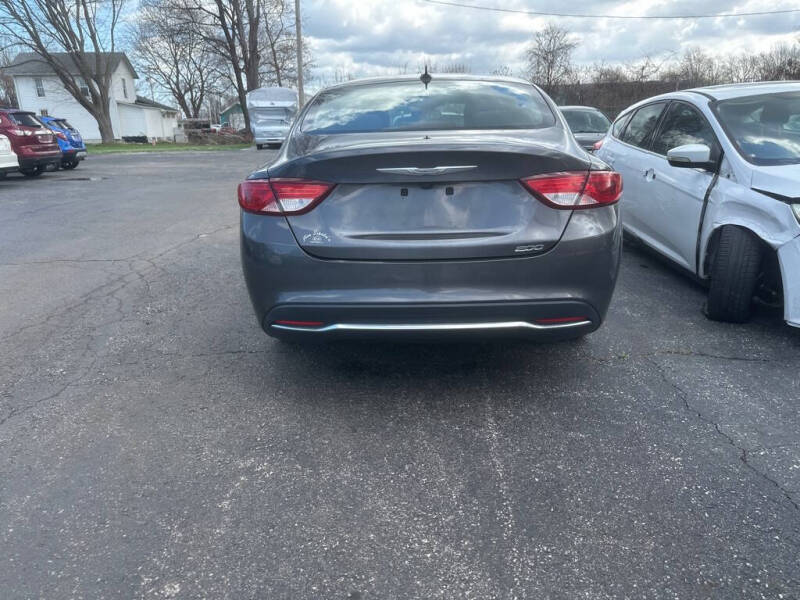 2016 Chrysler 200 Limited