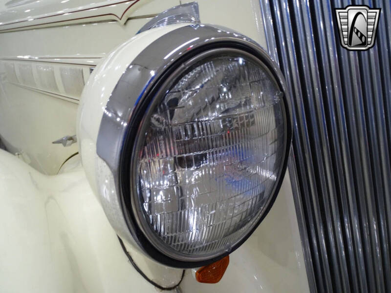 1936 Packard Eight Sedan