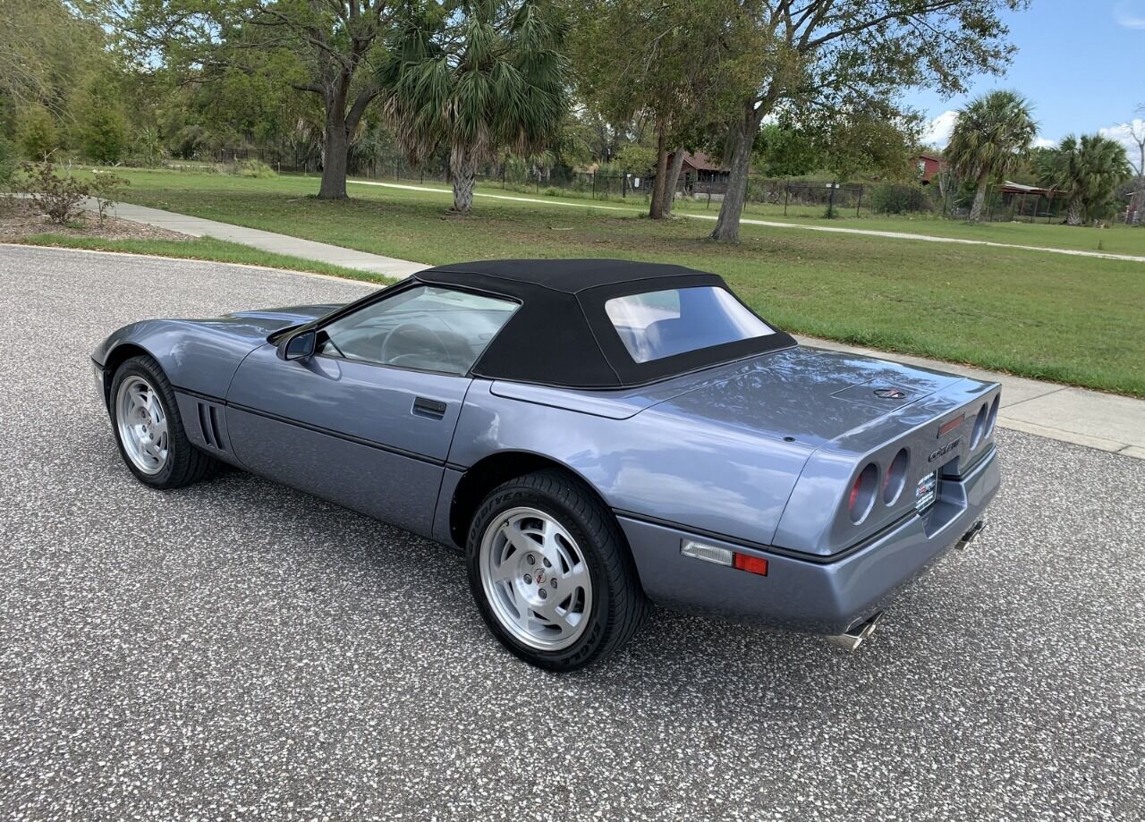 1990 Chevrolet Corvette 34