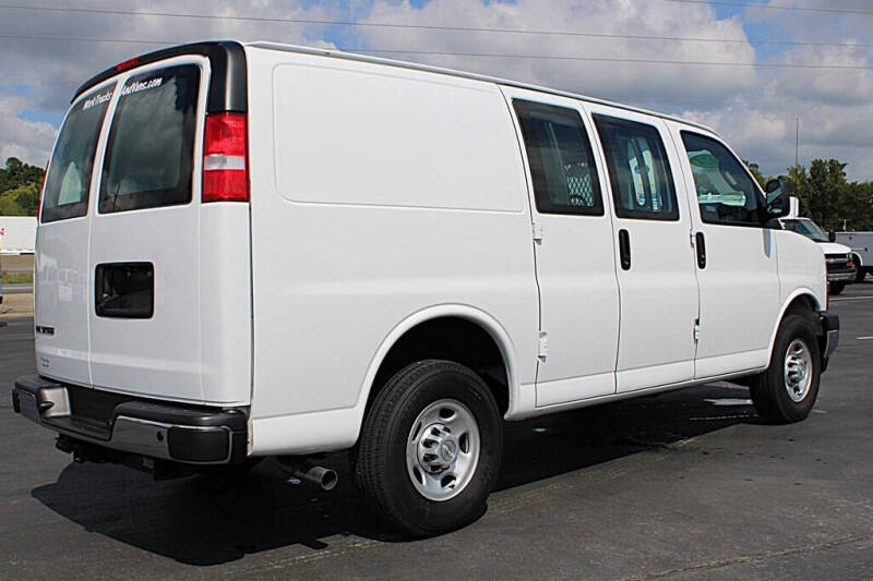 2024 Chevrolet Express 2500