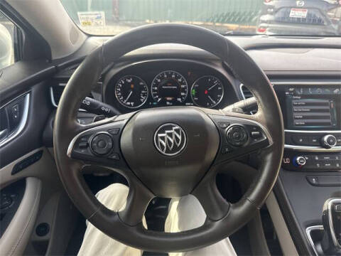 2018 Buick LaCrosse Essence