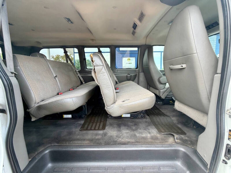 2013 Chevrolet Express LT 3500