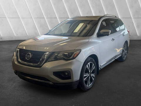 2017 Nissan Pathfinder Platinum