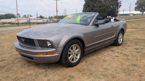 2006 Ford Mustang V6 Standard
