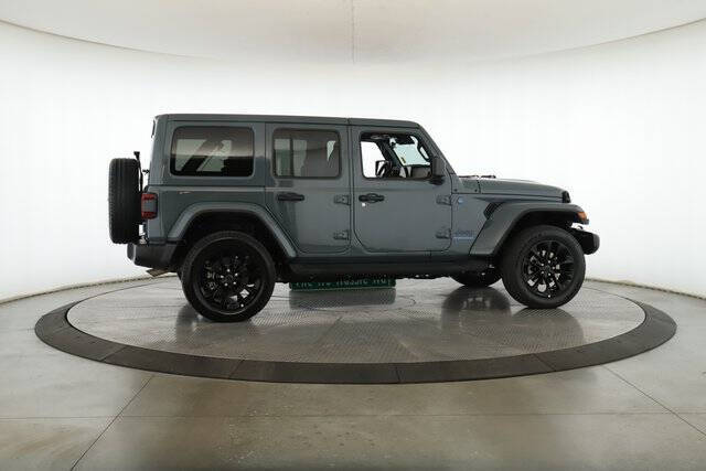2025 Jeep Wrangler Sahara 4xe