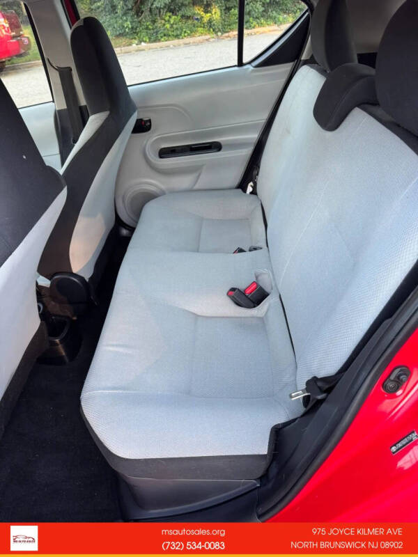 2014 Toyota Prius c
