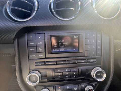 2016 Ford Mustang V6