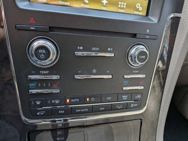 2016 Lincoln Navigator Select