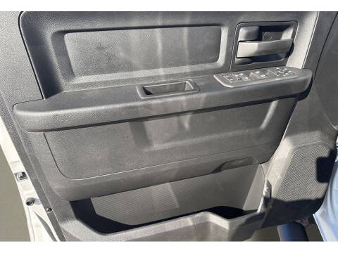 2026 RAM 2500 Black Express