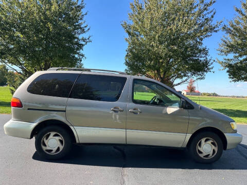 1998 Toyota Sienna LE