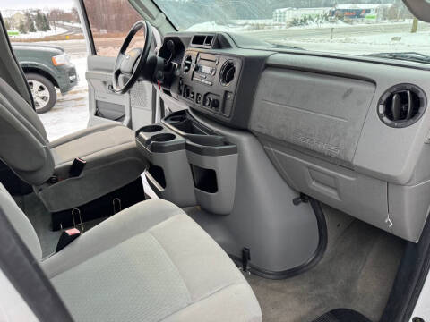 2012 Ford E-Series E-150 XLT