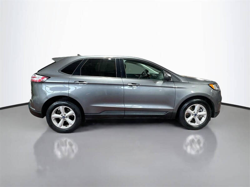 2021 Ford Edge SE