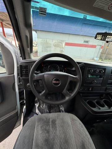 2017 GMC Savana 2500