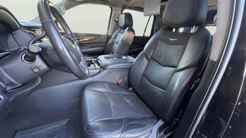 2020 Cadillac Escalade Luxury