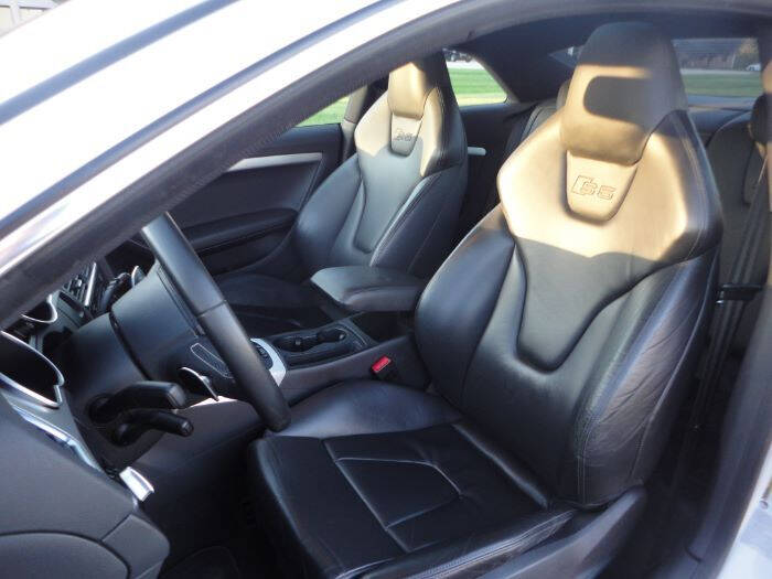 2009 Audi S5 quattro