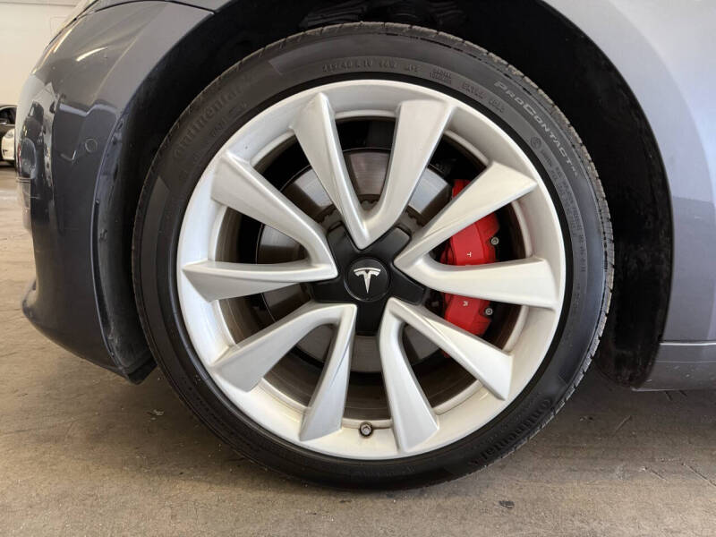 2018 Tesla Model 3 Performance