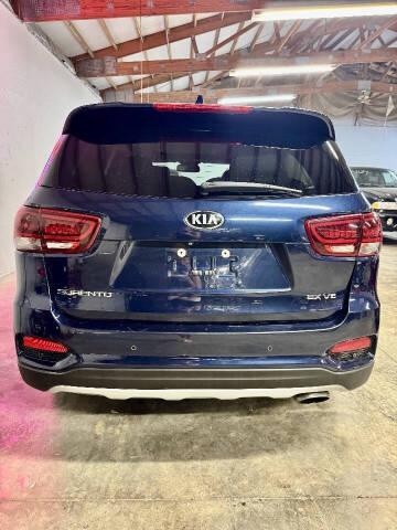 2019 Kia Sorento EX V6