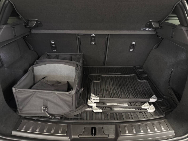 2023 Land Rover Range Rover Evoque P250 R-Dynamic S