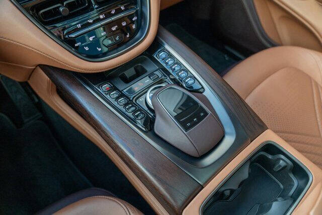 2021 Aston Martin DBX