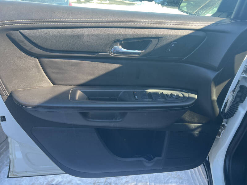 2015 GMC Acadia SLE-2