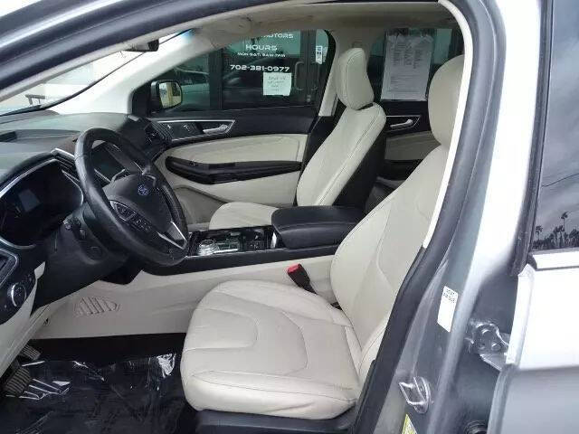 2020 Ford Edge Titanium