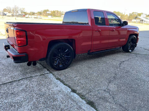 2017 Chevrolet Silverado 1500 Custom
