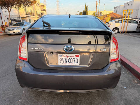 2012 Toyota Prius Two