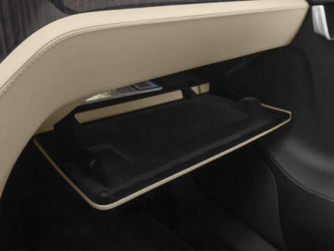 2016 Tesla Model S 70D