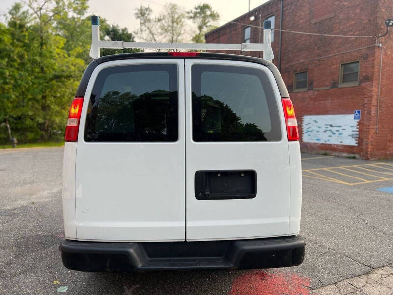 2018 Chevrolet Express 2500