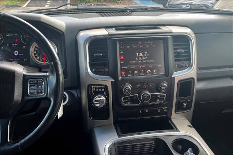 2016 RAM 1500 SLT