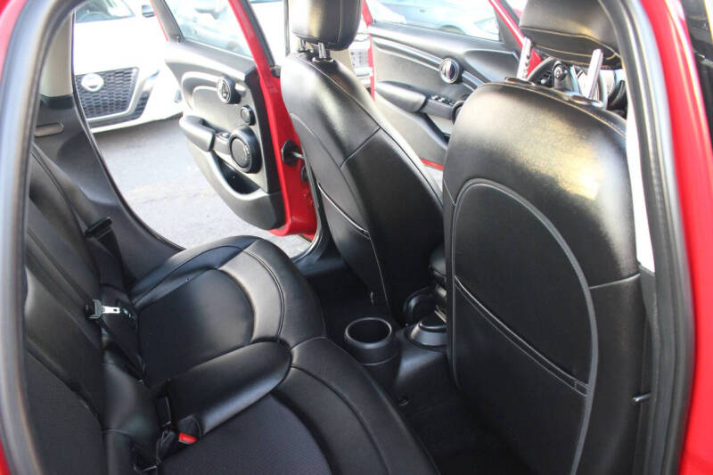 2016 MINI Hardtop 4 Door Cooper