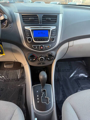 2014 Hyundai Accent GLS