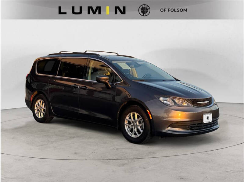 2020 Chrysler Voyager LXi