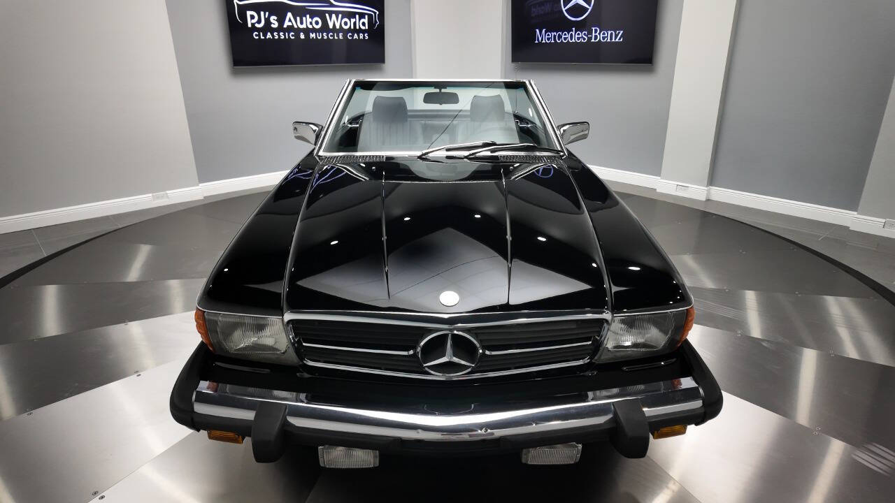 1982 Mercedes-Benz 380-Class 8