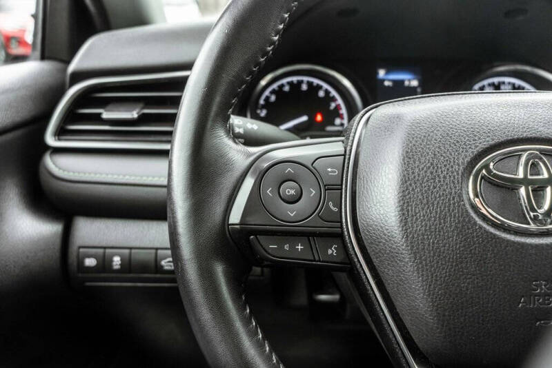 2020 Toyota Camry SE Nightshade