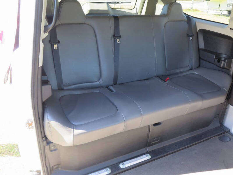 2014 AM General MV-1