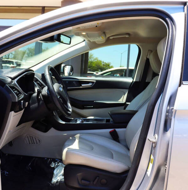 2021 Ford Edge Titanium