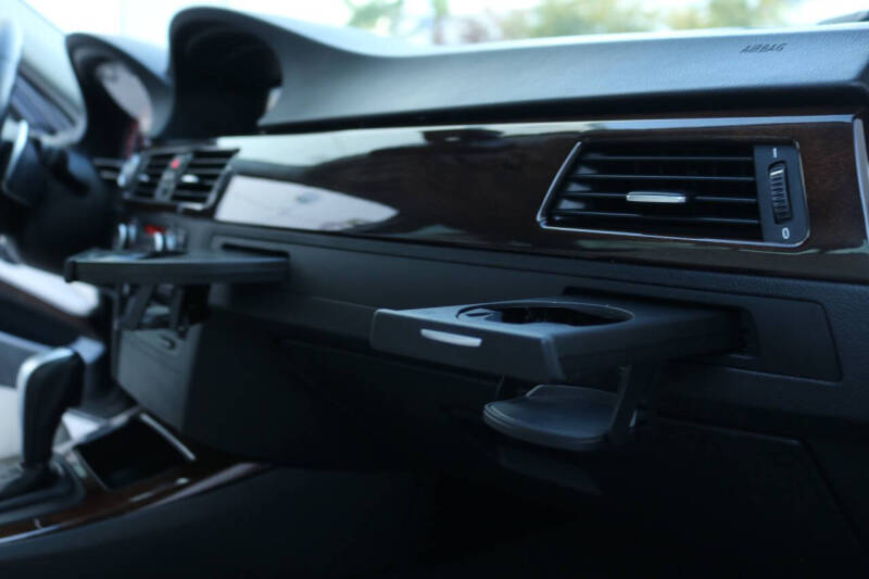 2011 BMW 3 Series 335i