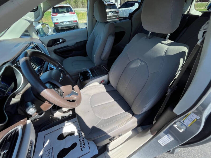 2020 Chrysler Pacifica Touring