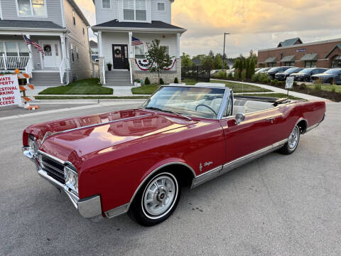 1965 Oldsmobile Starfire Photo